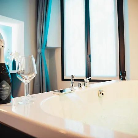 Penelope's Suite&spa Con Parcheggio Privato *