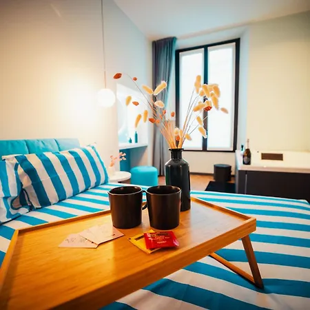 Penelope's Suite&spa Con Parcheggio Privato * Côme
