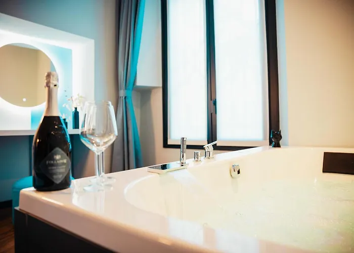 Penelope's Suite&spa Con Parcheggio Privato *