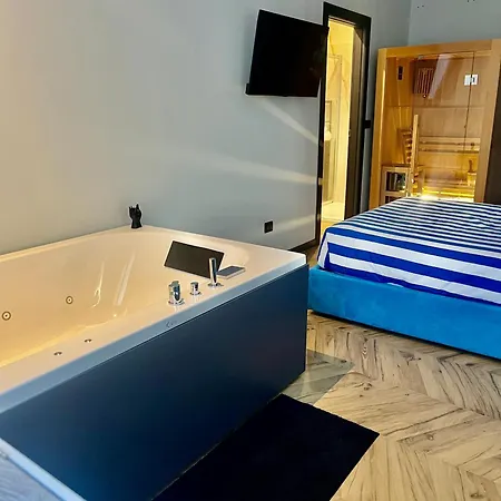 Penelope's Suite&spa Con Parcheggio Privato Διαμέρισμα *